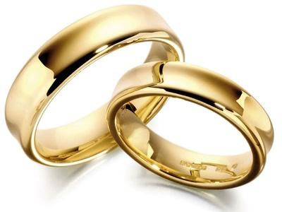 immigrant-couple-wedding-rings